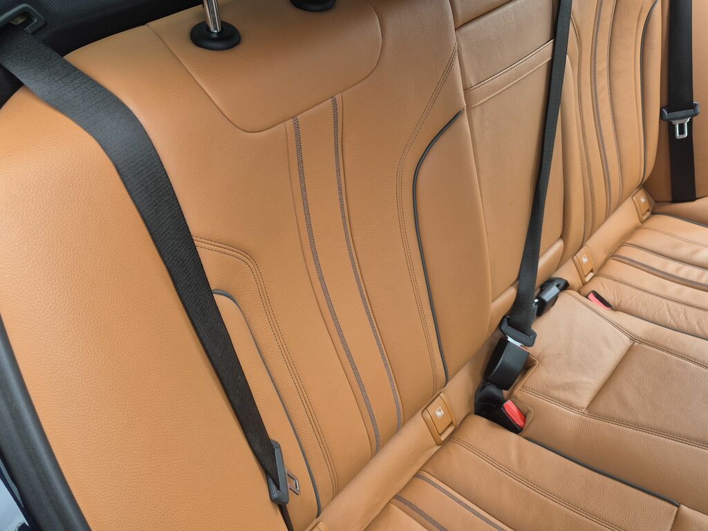 BMW 5 Series M Sport Blue #20