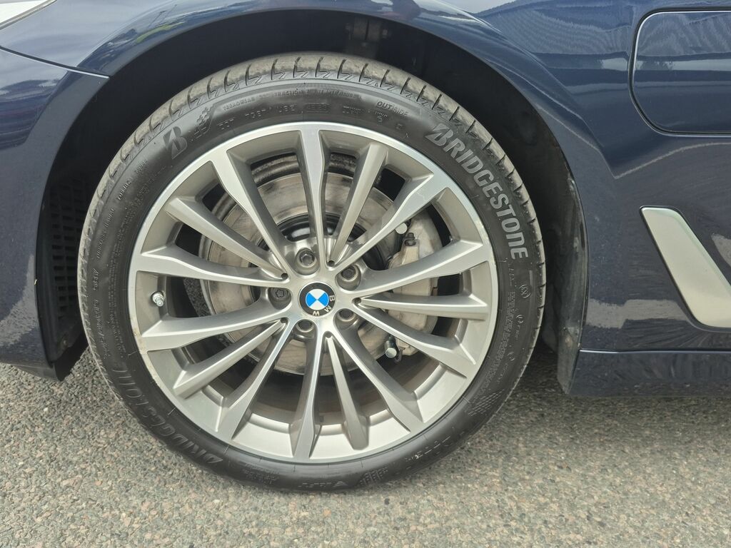 BMW 5 Series M Sport Blue #15