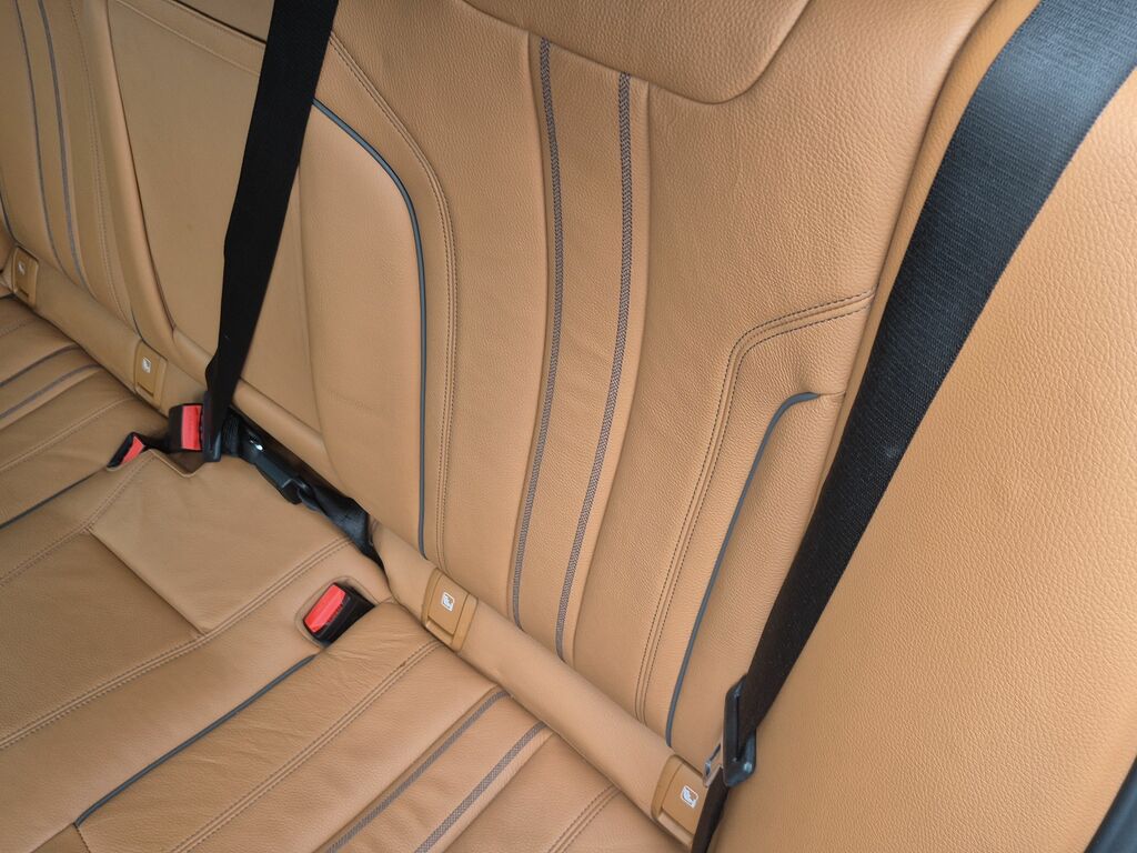 BMW 5 Series M Sport Blue #19