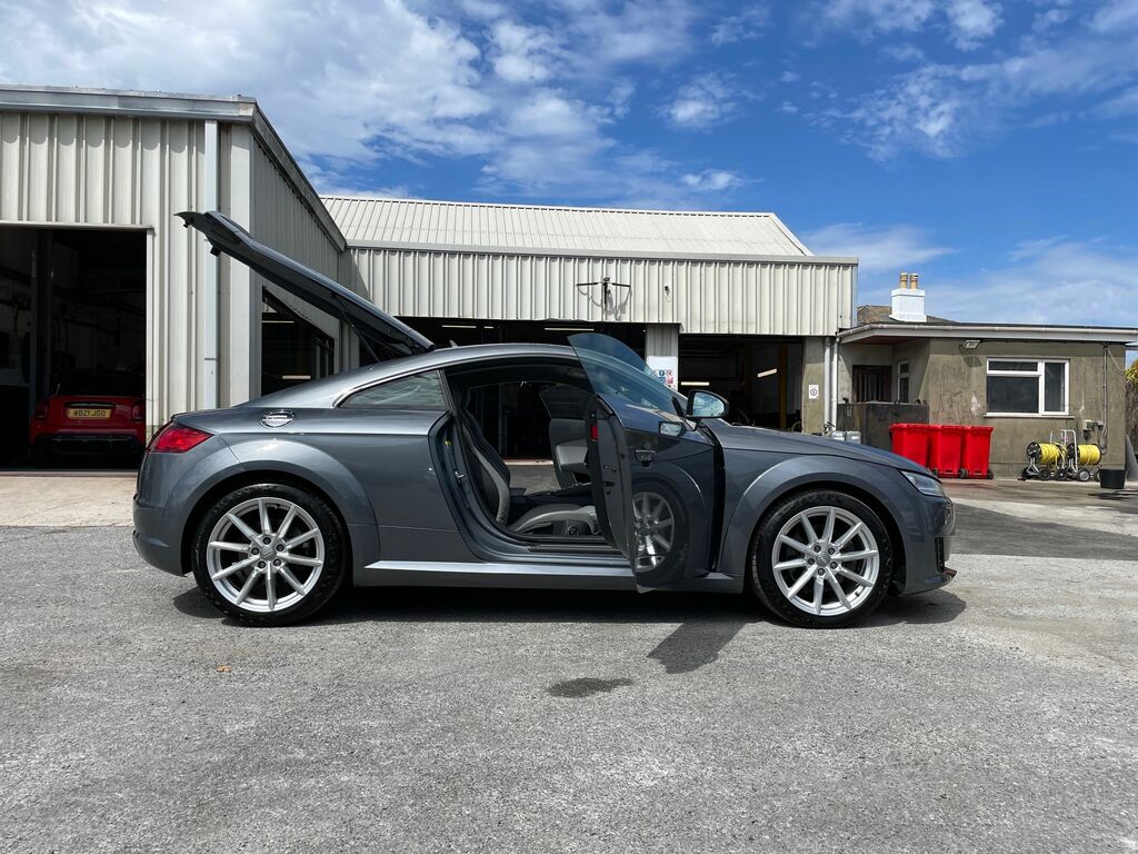 Audi TT Audi Tt Coupe 2.0 Tdi Ultra S Line Coupe Di... Red #17
