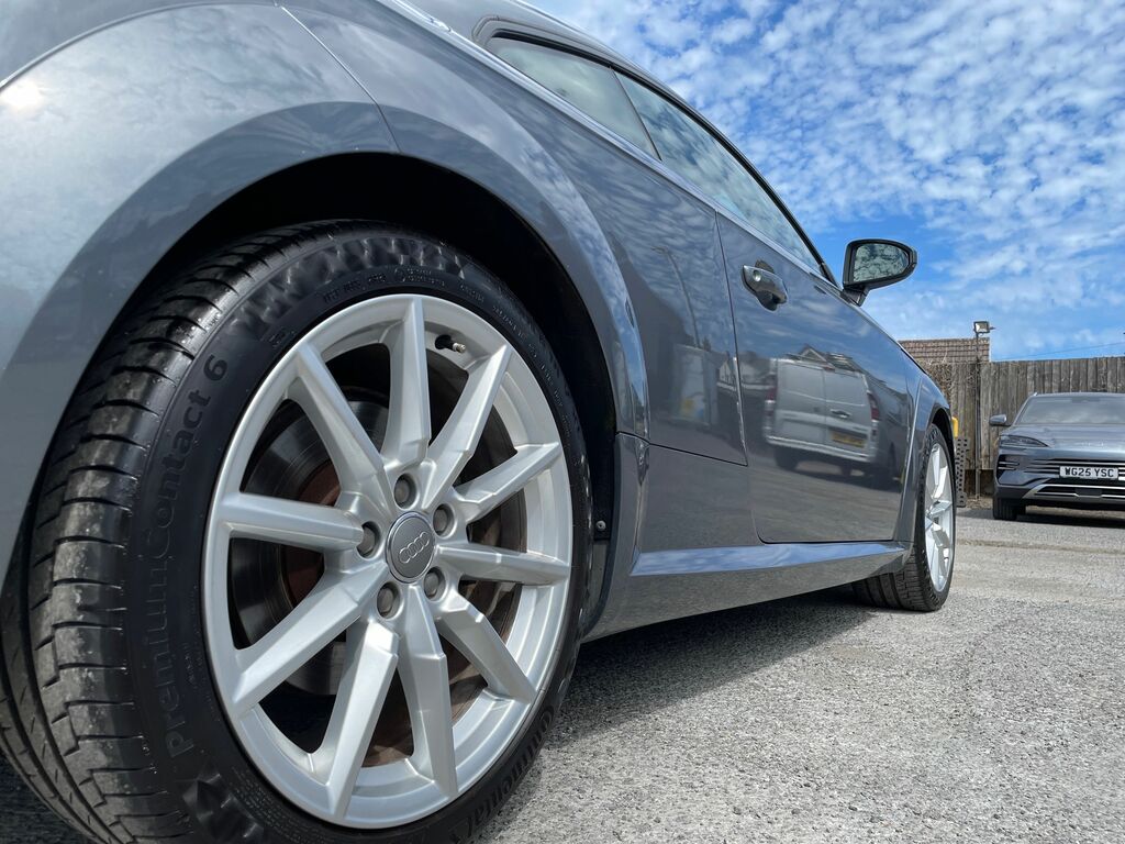 Audi TT Audi Tt Coupe 2.0 Tdi Ultra S Line Coupe Di... Red #15