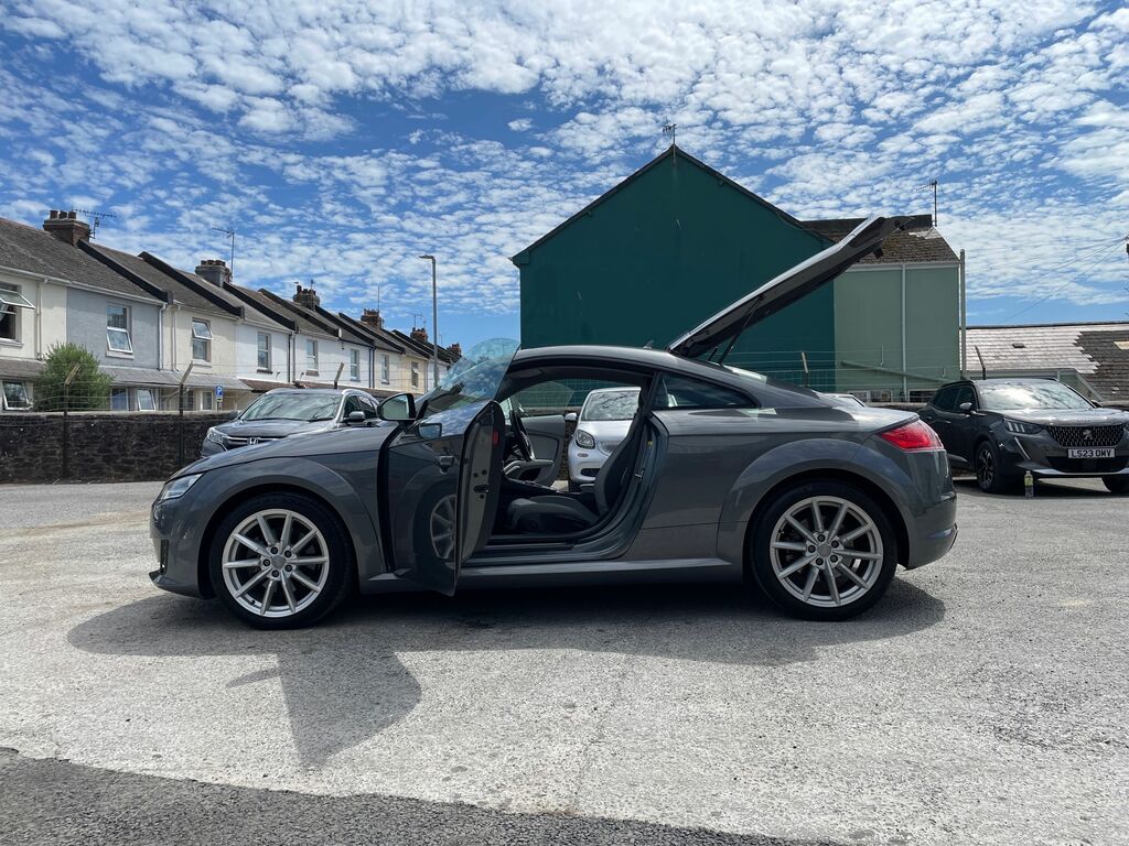 Audi TT Audi Tt Coupe 2.0 Tdi Ultra S Line Coupe Di... Red #23