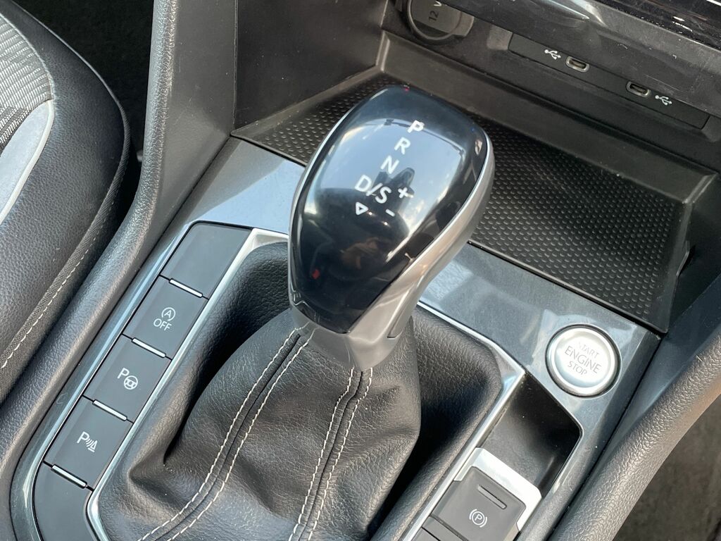 Volkswagen Tiguan Elegance Black #37
