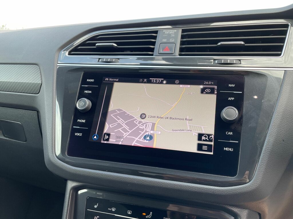 Volkswagen Tiguan Elegance Black #31
