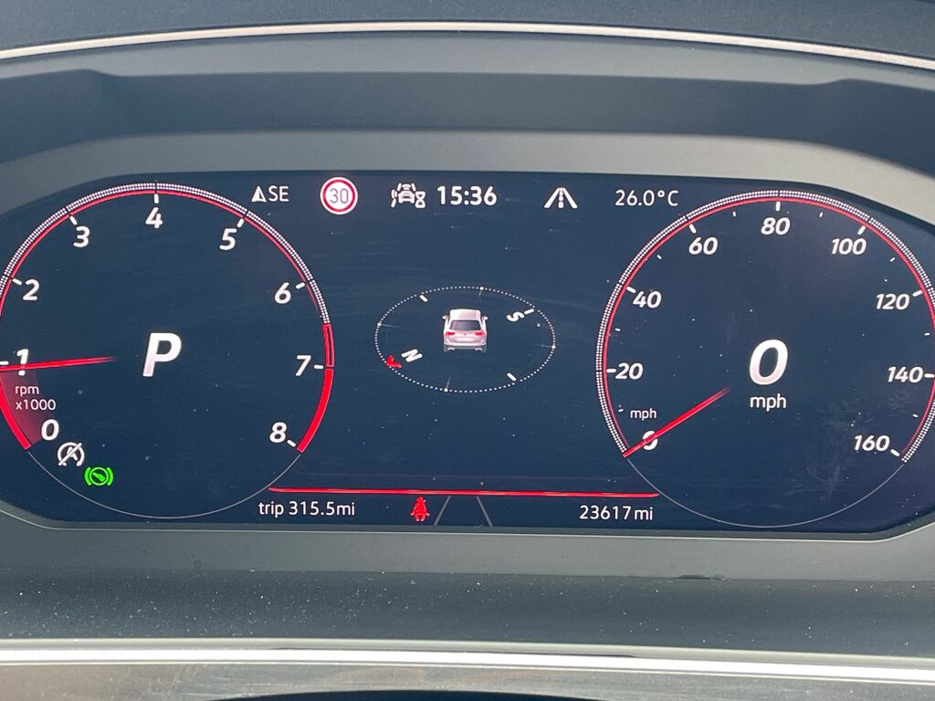 Volkswagen Tiguan Elegance Black #40