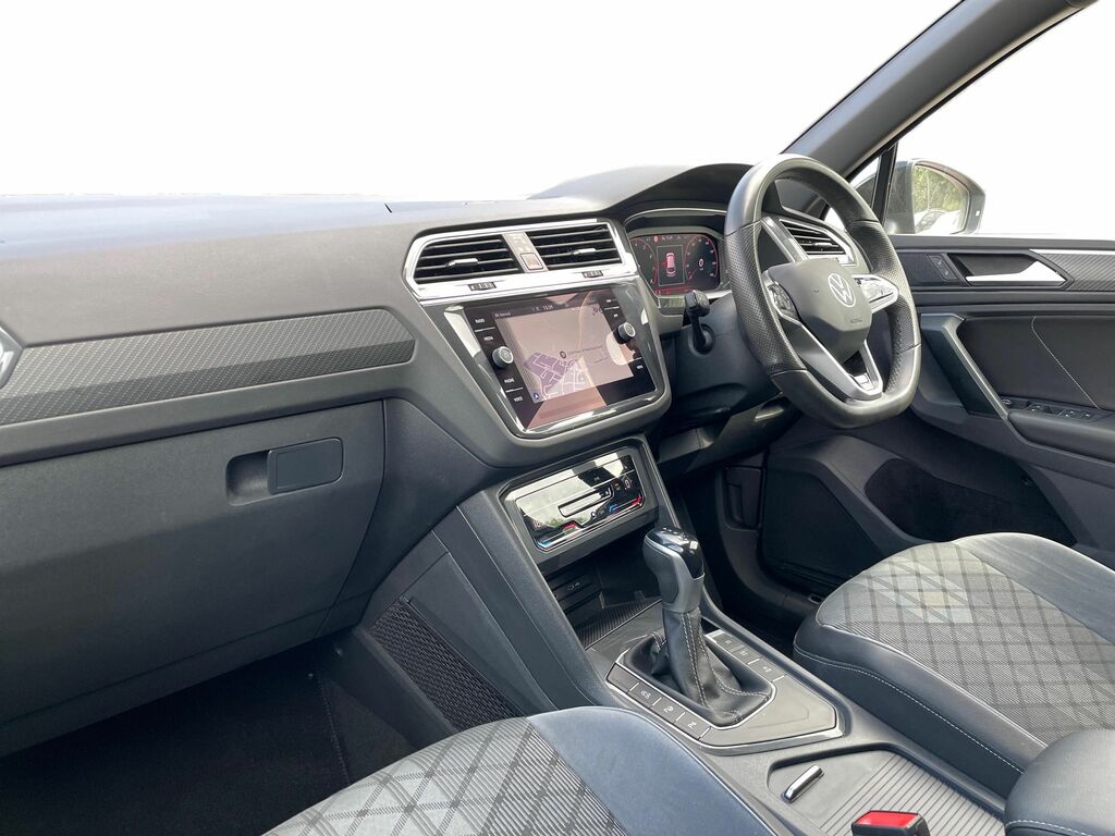 Volkswagen Tiguan Elegance Black #9