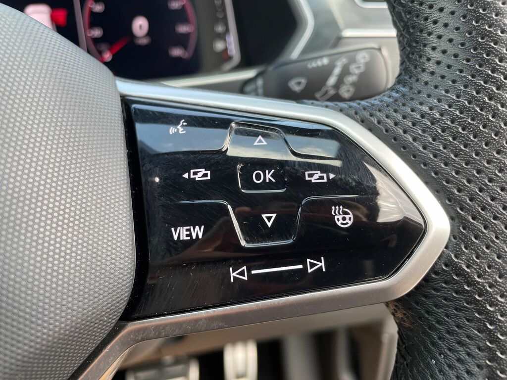 Volkswagen Tiguan Elegance Black #44