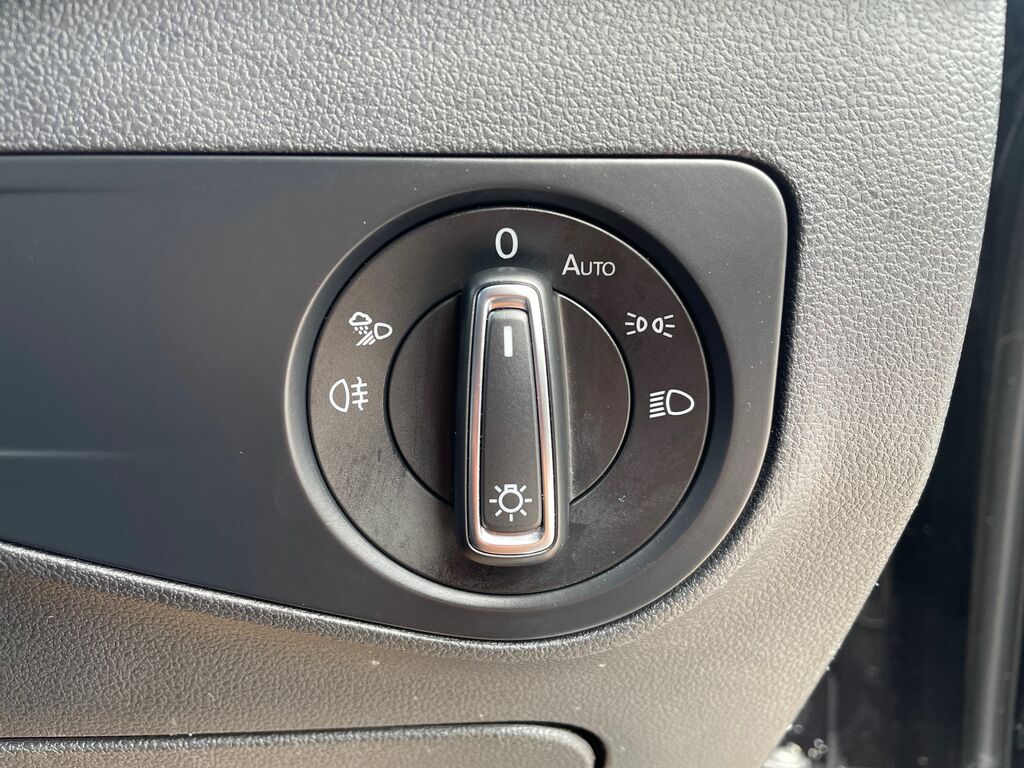 Volkswagen Tiguan Elegance Black #42