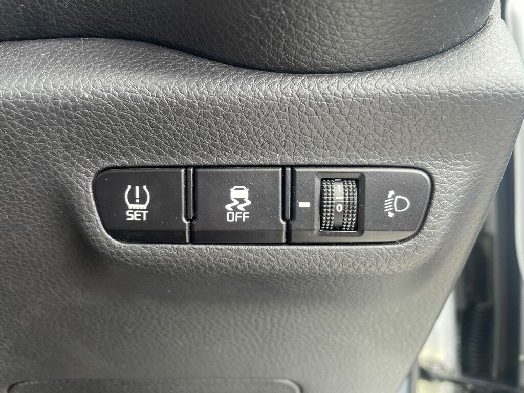 Kia Picanto 1.0 3 4 Seats Red #38