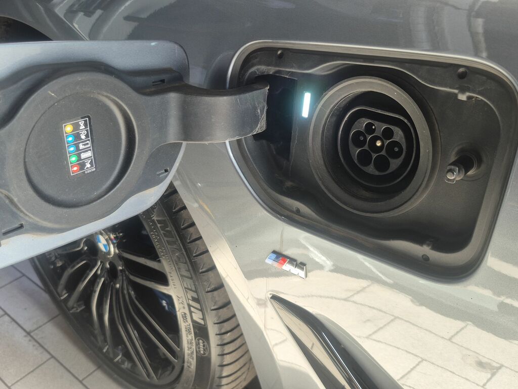 BMW 5 Series 520D M Sport Grey #34