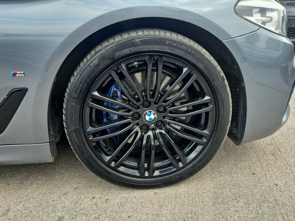 BMW 5 Series 520D M Sport Grey #51