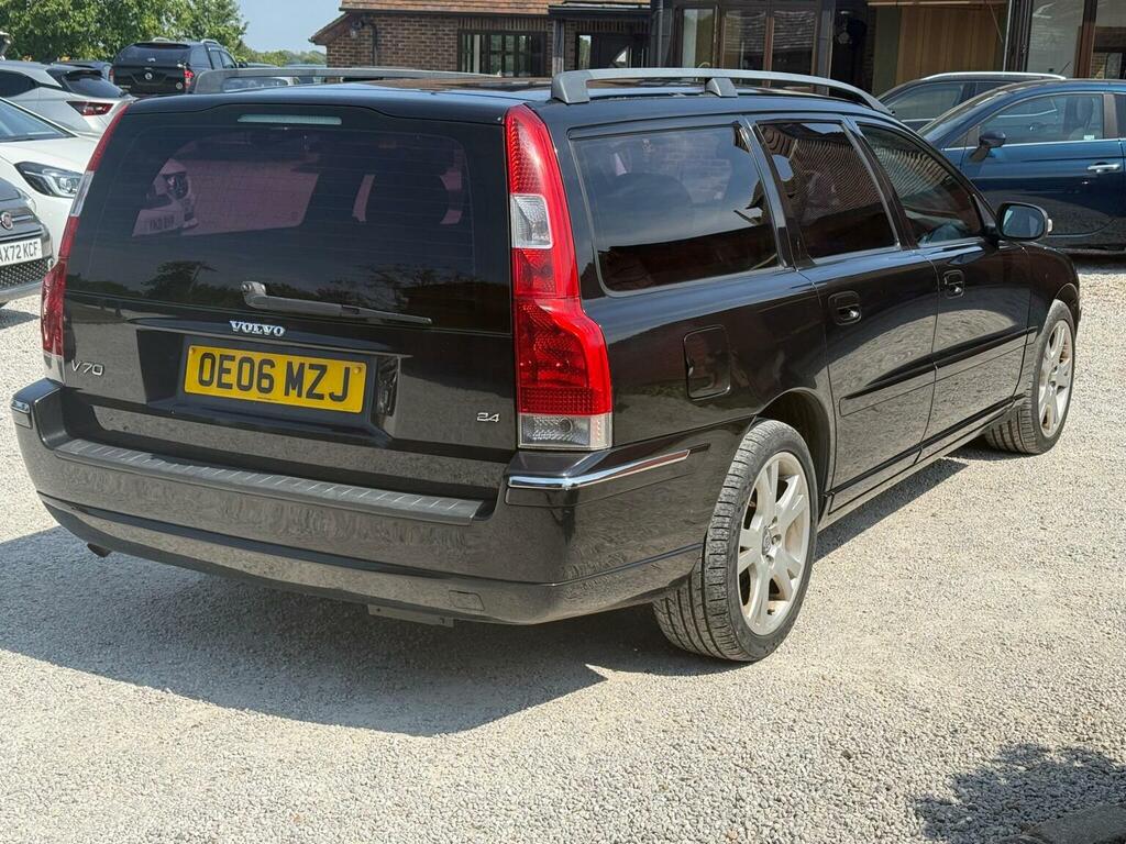 Volvo V70 2.4 Se Black #6