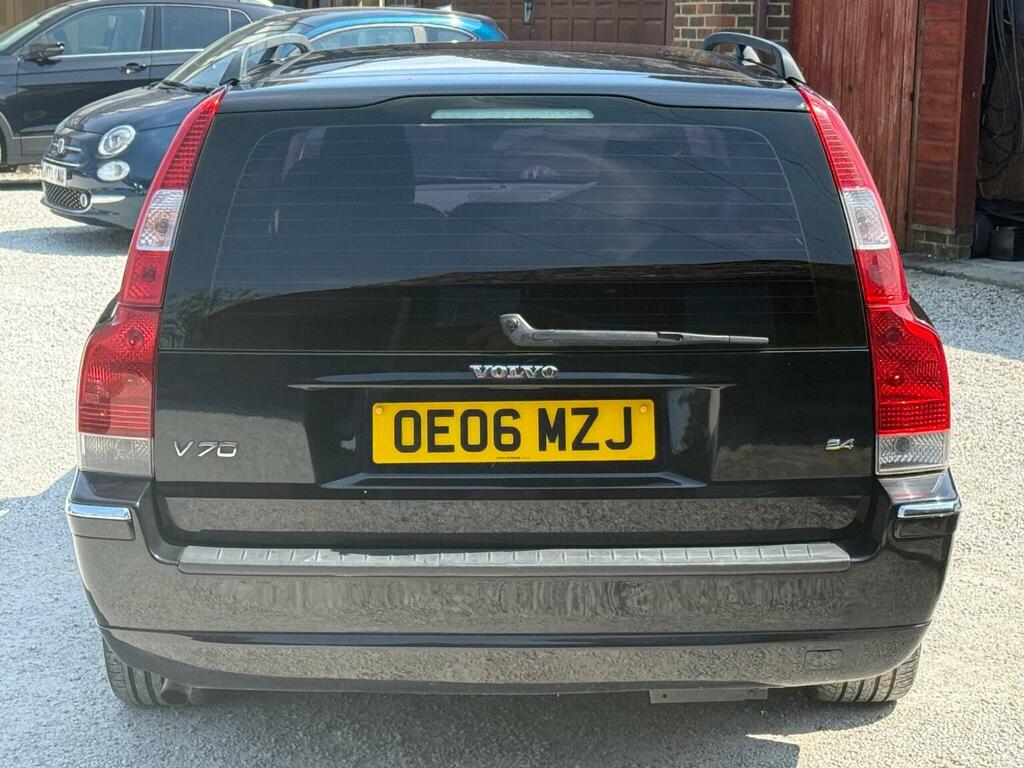 Volvo V70 2.4 Se Black #5