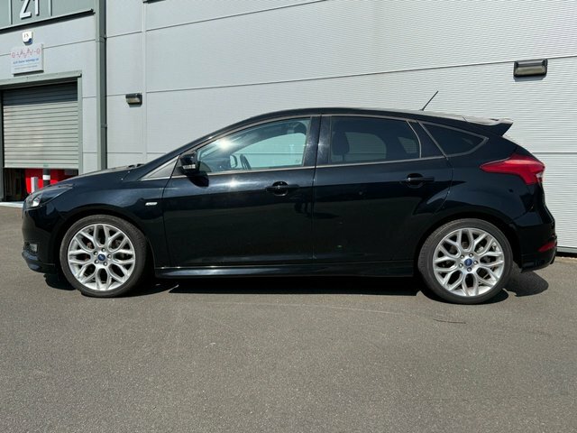 Ford Focus 1.0T Ecoboost St-line Hatchback YM18PFJ Black #5