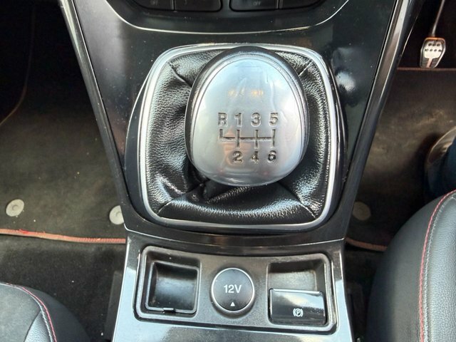 Ford Kuga 1.5 Tdci St-line 2Wd Silver #23