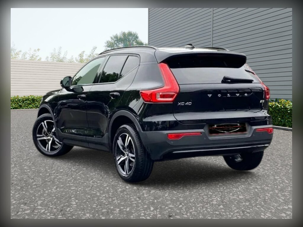 Volvo XC40 2.0 B3 Mhev Plus Dark Suv Hybrid Dct Au Black #5