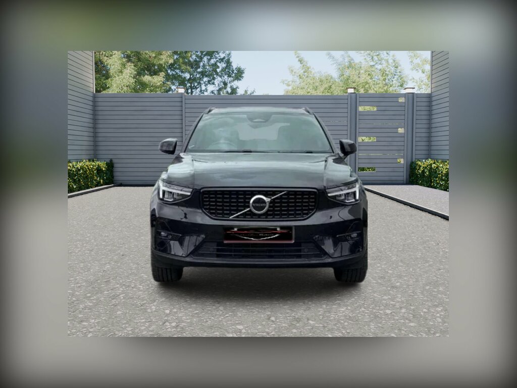 Volvo XC40 2.0 B3 Mhev Plus Black Edition Suv Hybr Black #2