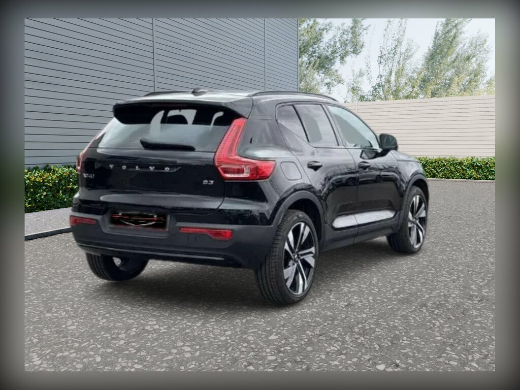 Volvo XC40 2.0 B3 Mhev Plus Black Edition Suv Hybr Black #5