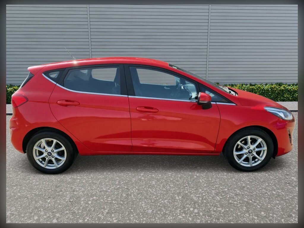 Ford Fiesta 1.5 Tdci Zetec Hatchback Euro 6 Red #4