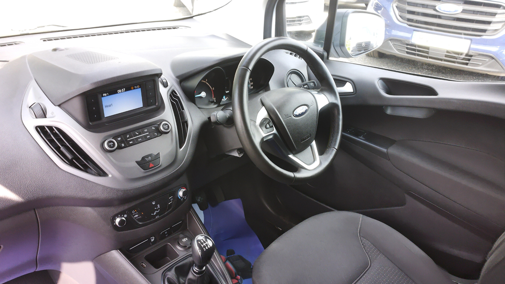 Ford Transit Courier Courier 1.5 Tdci 100Ps Limited Van 6 Speed White #13