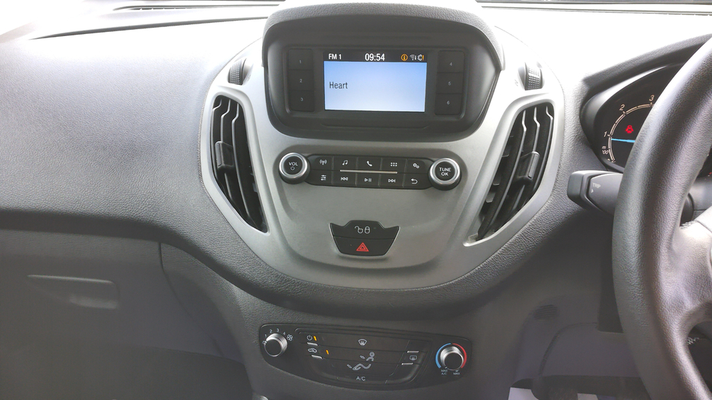 Ford Transit Courier Courier 1.5 Tdci 100Ps Limited Van 6 Speed White #16