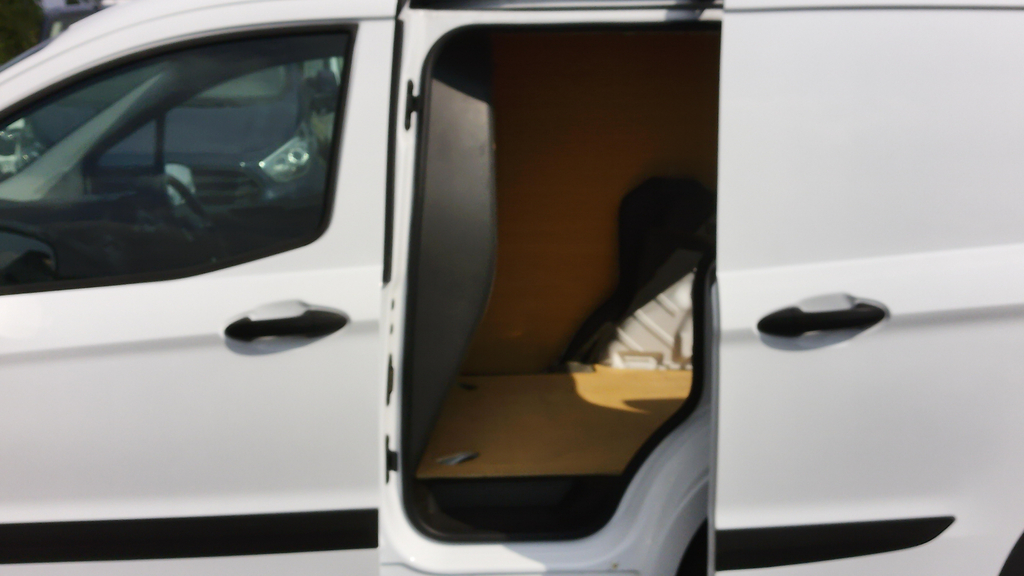 Ford Transit Courier Courier 1.5 Tdci 100Ps Limited Van 6 Speed White #19