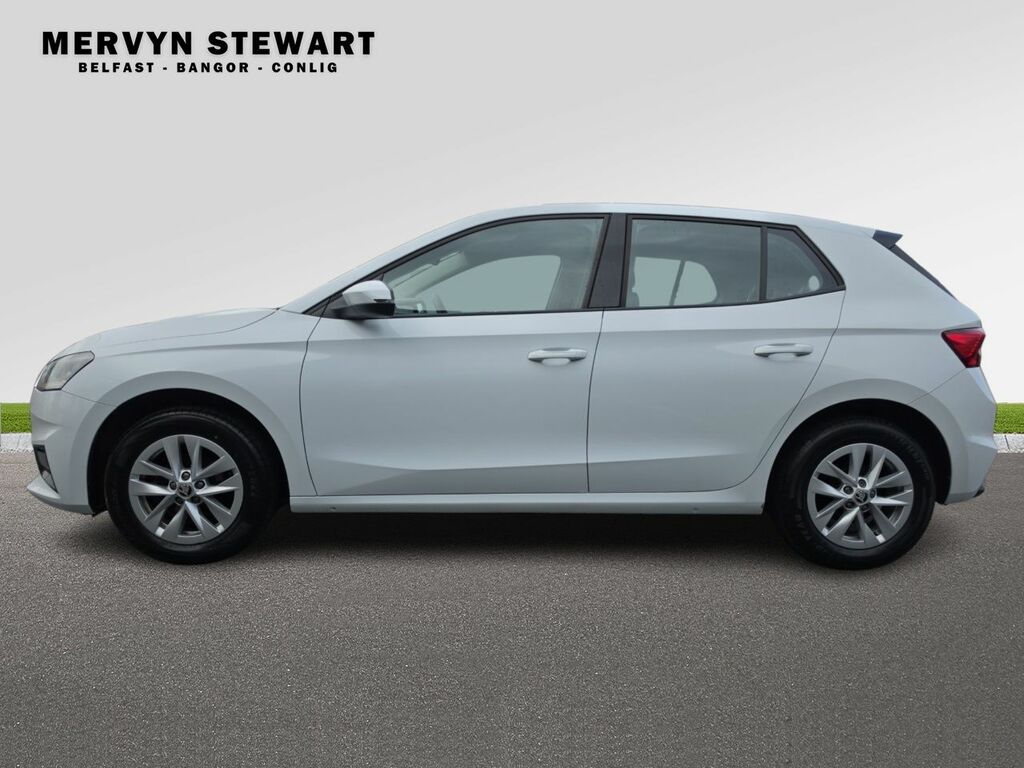 Skoda Fabia Se Comfort 1.0 Mpi 80 Ps 5G Man 2023 CMZ7783 White #5