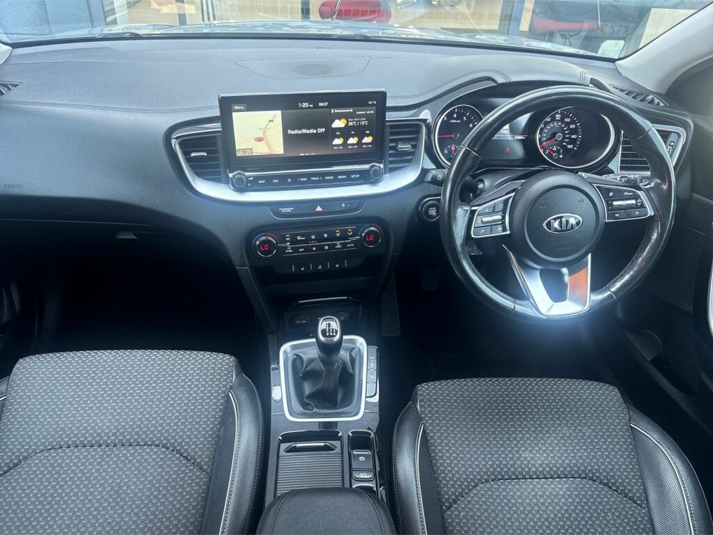 Kia Xceed 3 Isg Silver #2