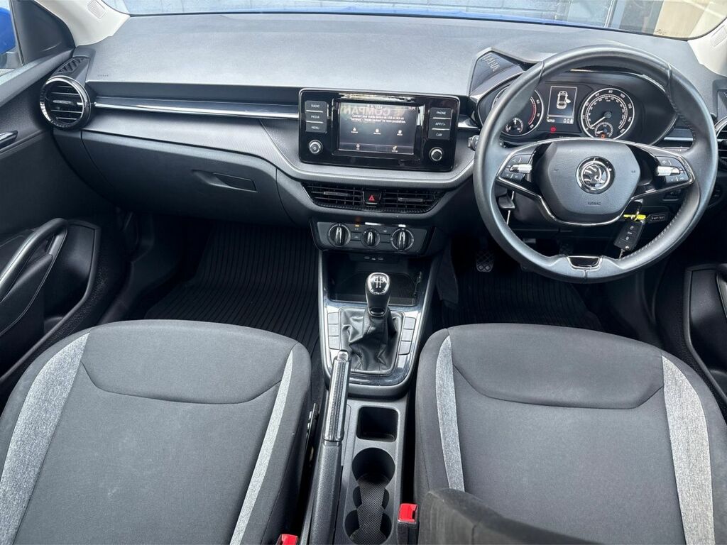 Skoda Fabia Se Comfort 1.0 Mpi 80 Ps 5G Man 2023 Blue #2
