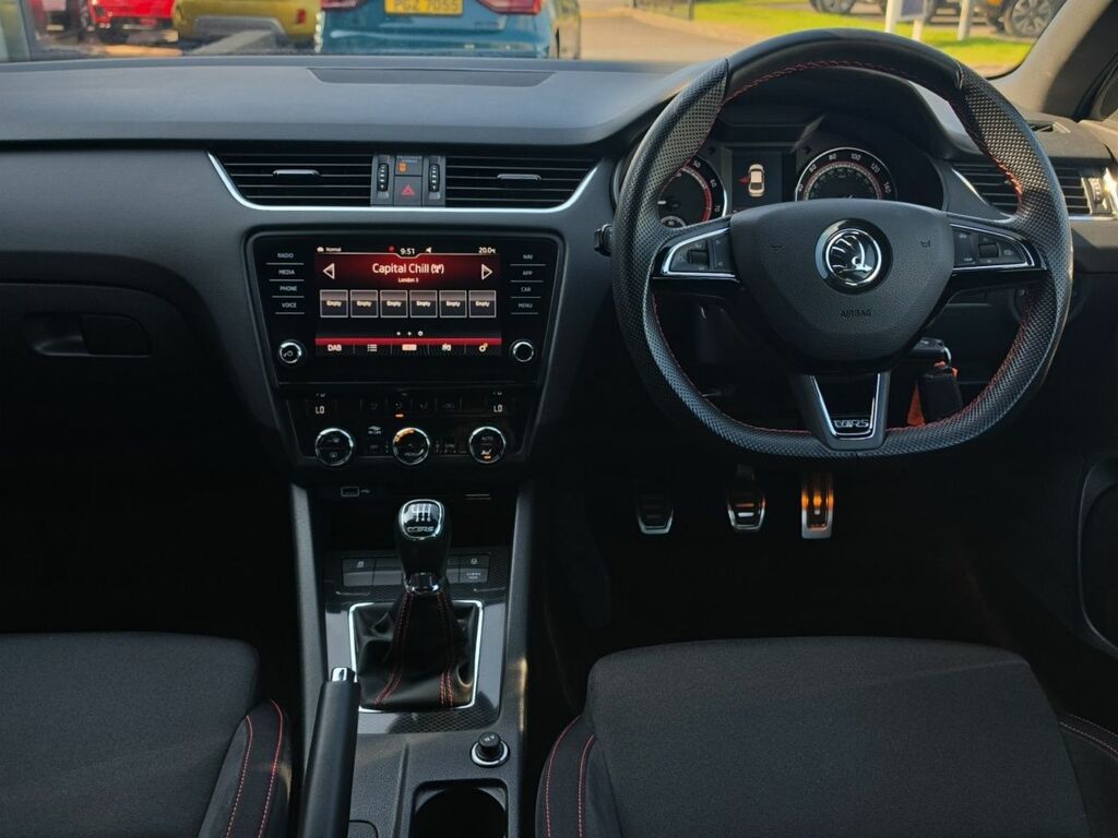 Skoda Octavia Vrs 245 Tsi YD19PKL White #2