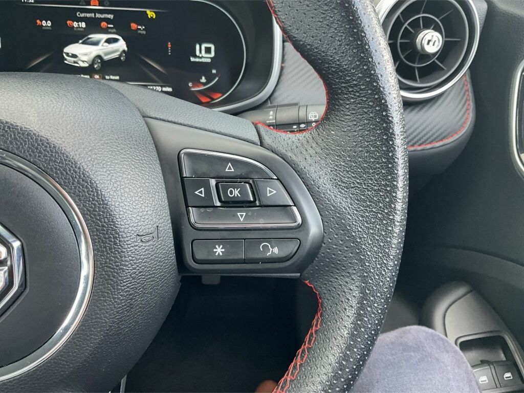 MG ZS Zs 1.0T Gdi Exclusive Dct Blue #18