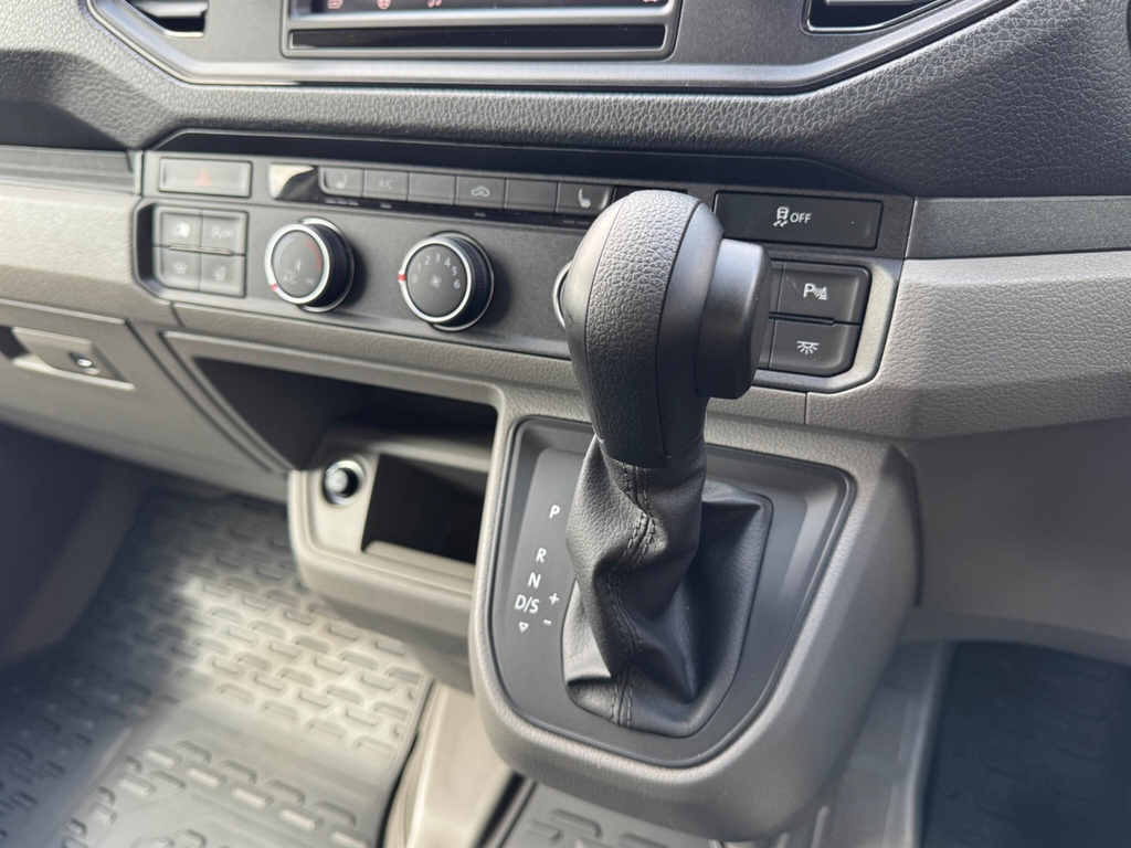 Volkswagen Crafter White #27
