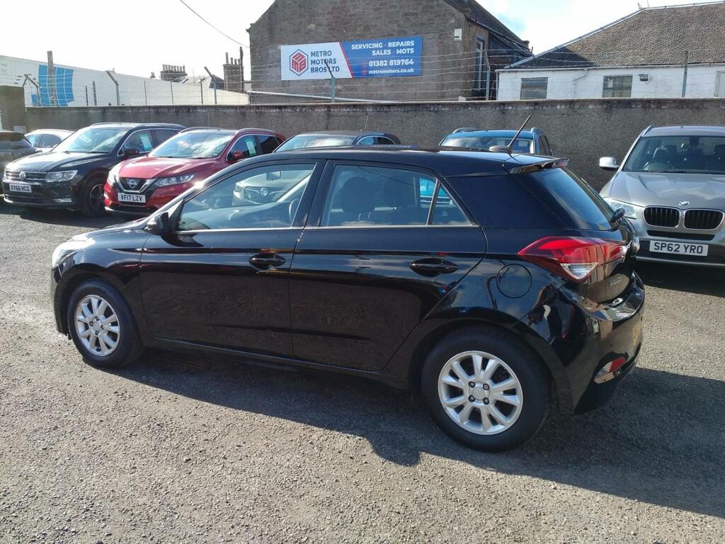 Hyundai I20 1.4 I20 Se 1.4 100Ps A T My17 Black #4
