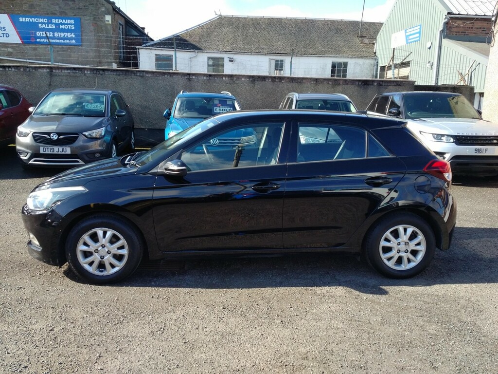 Hyundai I20 1.4 I20 Se 1.4 100Ps A T My17 Black #3