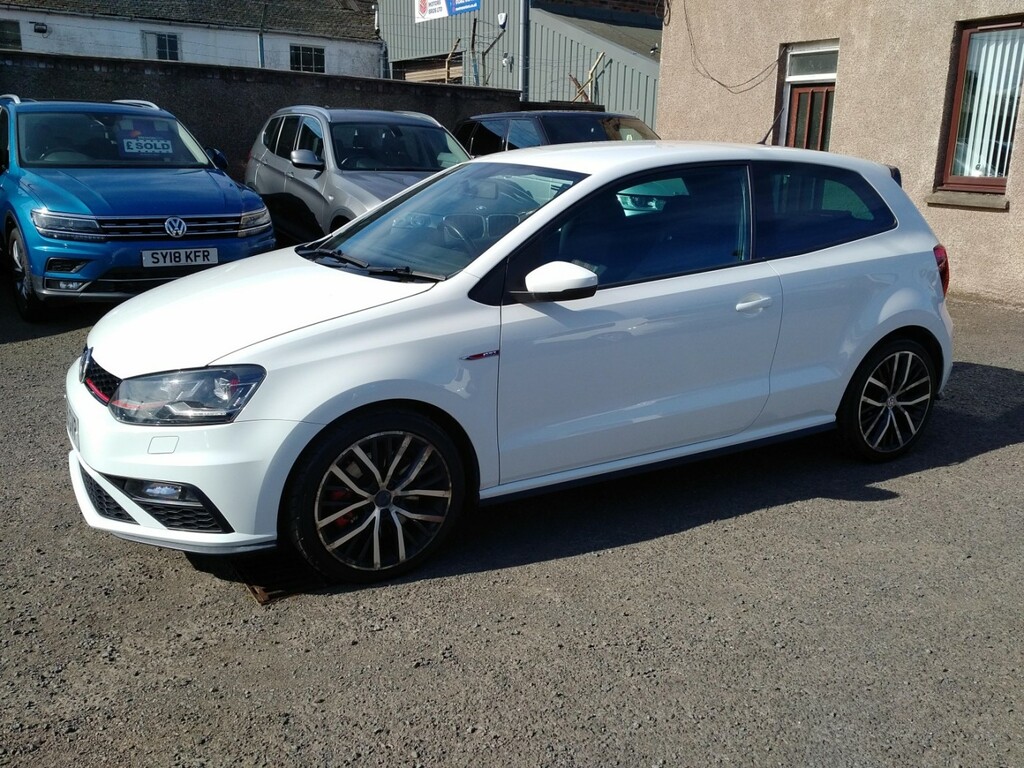 Volkswagen Polo 1.8 Tsi Bluemotion Tech Gti White #2