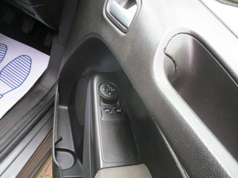Ford Tourneo Courier Courier White #16