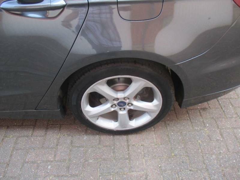 Ford Mondeo 1.5 Ecoboost 165 Titanium Edition Red #29