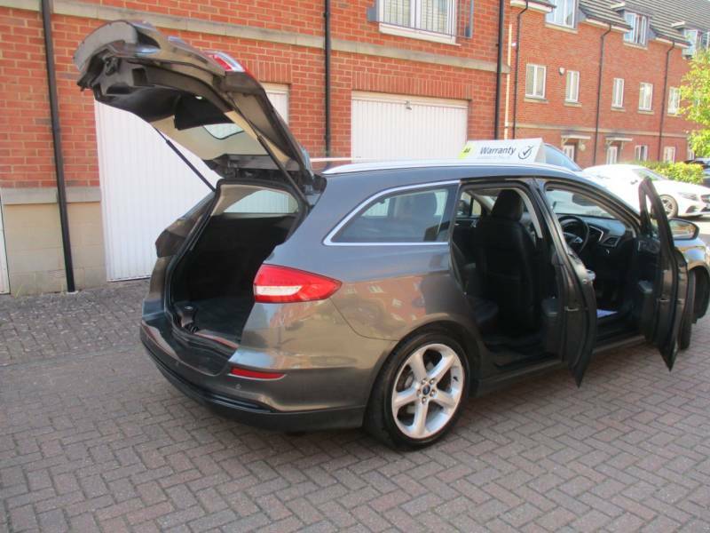 Ford Mondeo 1.5 Ecoboost 165 Titanium Edition Red #11