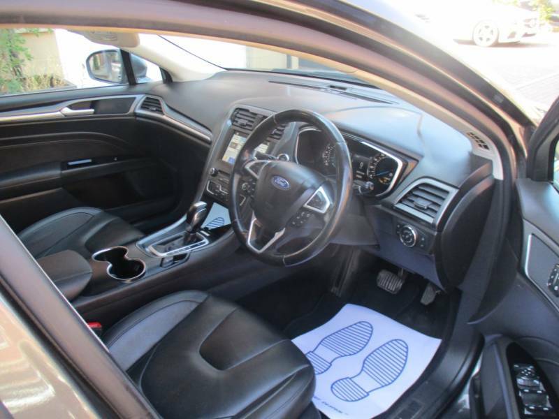 Ford Mondeo 1.5 Ecoboost 165 Titanium Edition Red #14
