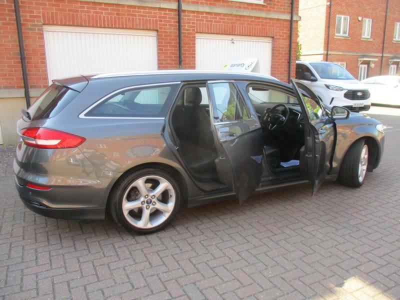 Ford Mondeo 1.5 Ecoboost 165 Titanium Edition Red #10