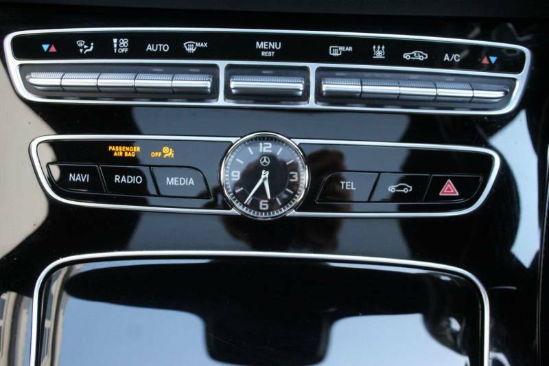 Mercedes-Benz E Class 3.0 E350d V6 Amg Line Edition Cabriolet G-tronic Silver #26