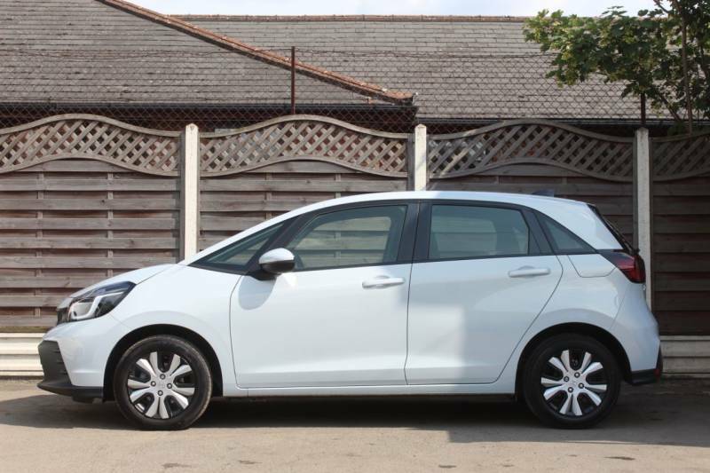 Honda Jazz 1.5 I-mmd Hybrid Elegance Ecvt White #6