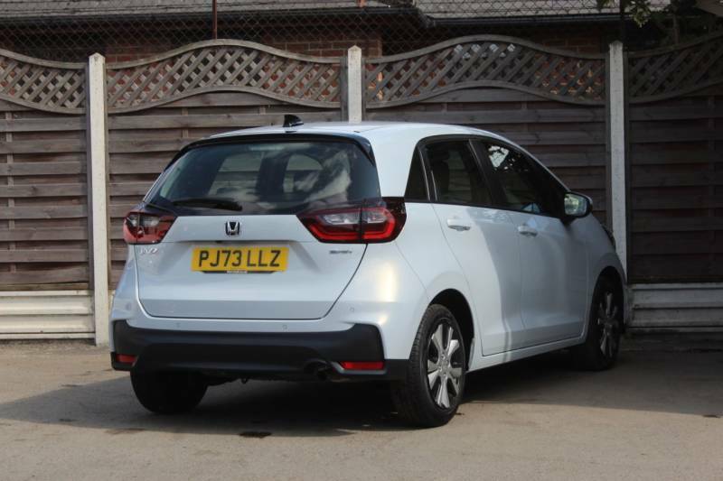 Honda Jazz Jazz Se I-mmd Cvt White #11