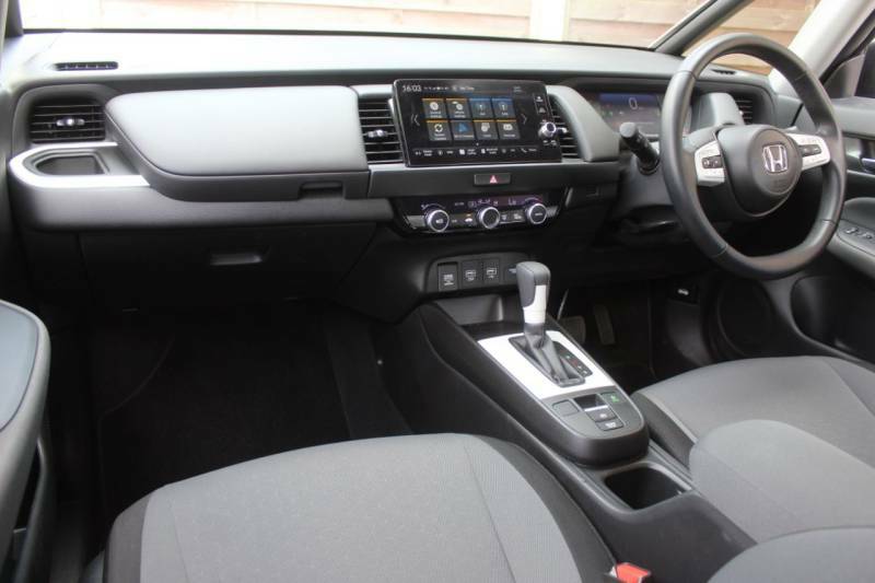Honda Jazz Jazz Se I-mmd Cvt White #21