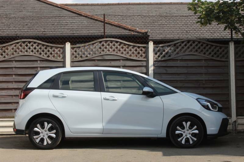 Honda Jazz 1.5 I-mmd Hybrid Elegance Ecvt White #5