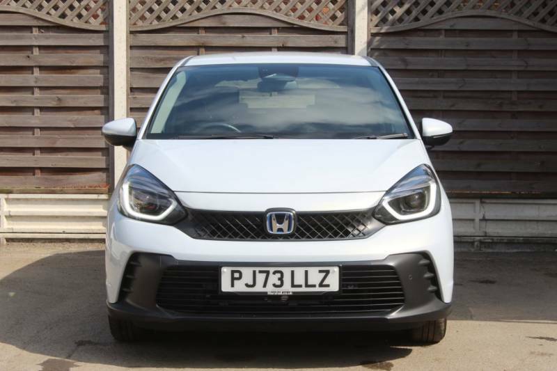 Honda Jazz 1.5 I-mmd Hybrid Elegance Ecvt White #3