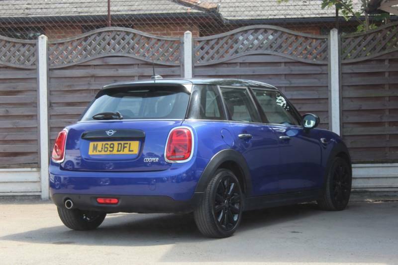 Mini Hatch 1.5 Cooper Classic II - 2019 69 MJ69DFL Blue #4