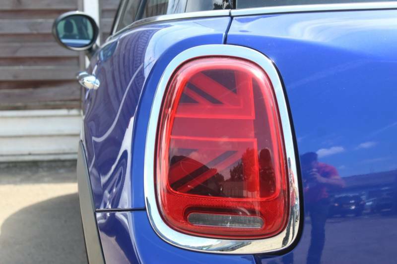 Mini Hatch 1.5 Cooper Classic II - 2019 69 MJ69DFL Blue #2