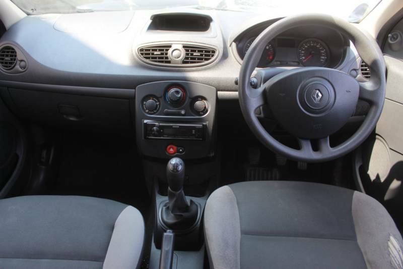 Renault Clio 1.2 Dynamique Sport Tourer Euro 4 Blue #2