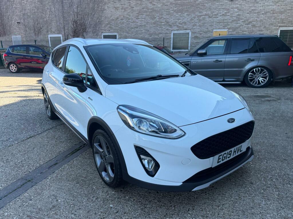 Ford Fiesta Active 1 White #5